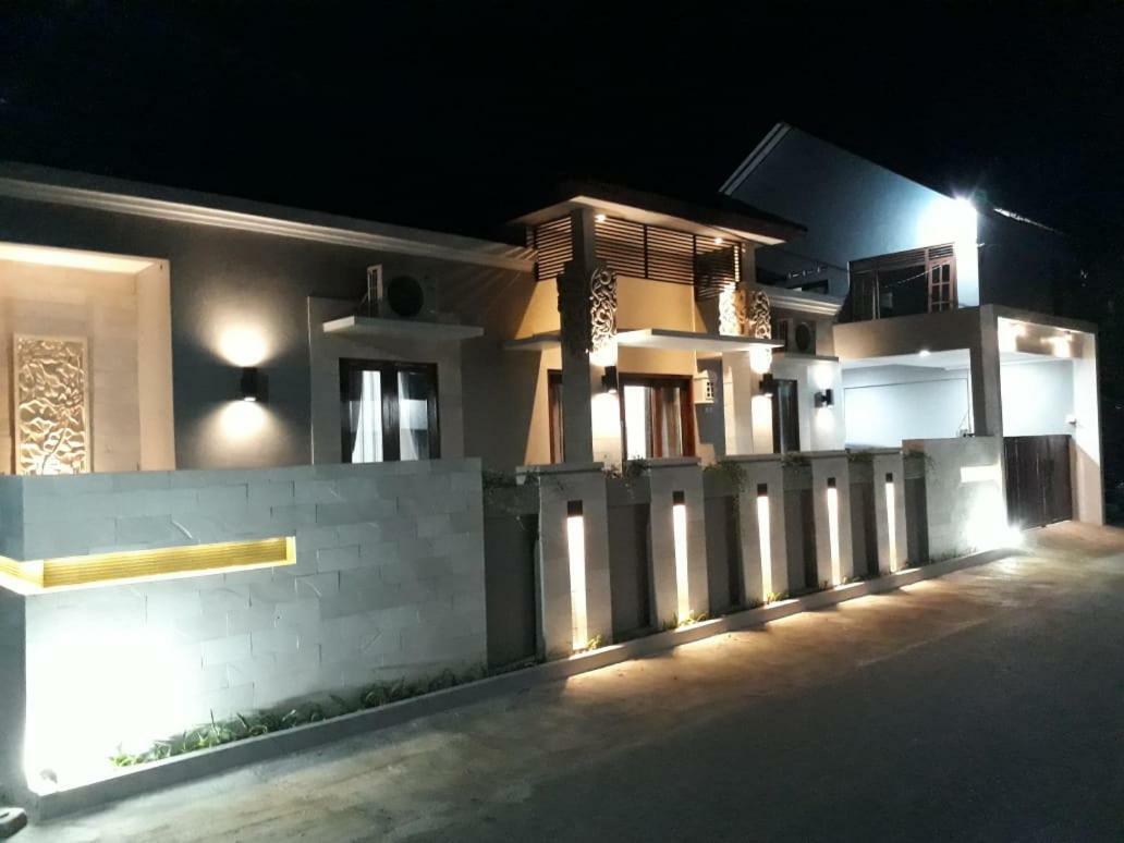 Imperial Villa Syariah Yogyakarta Extérieur photo